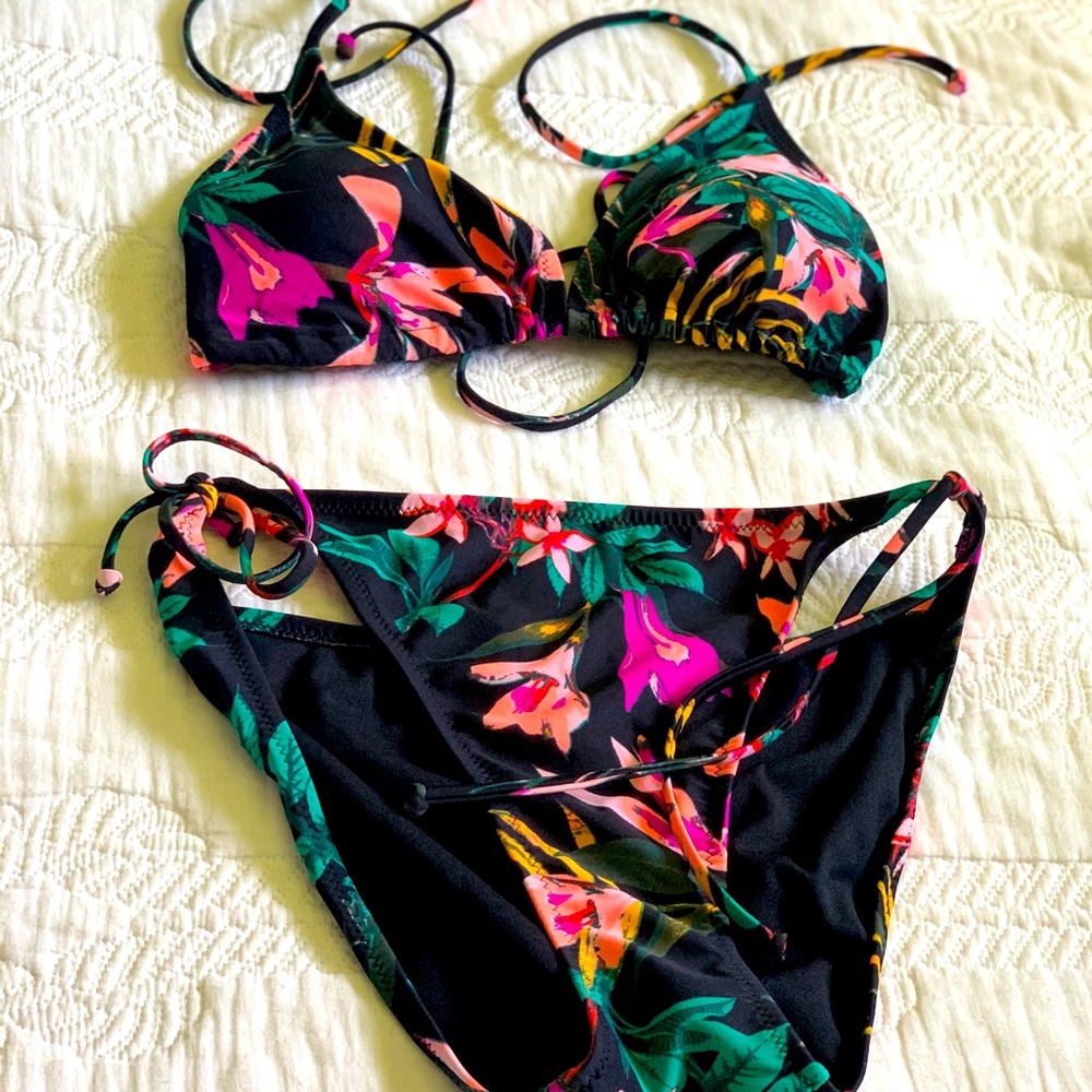 $7SALE! Old Navy bikini💵